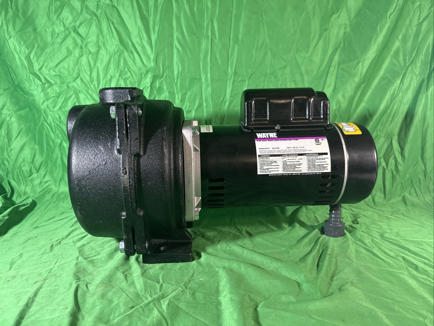 Wayne 2 HP Permanent Lawn Sprinkler Pump New Open Box Dent In Cover