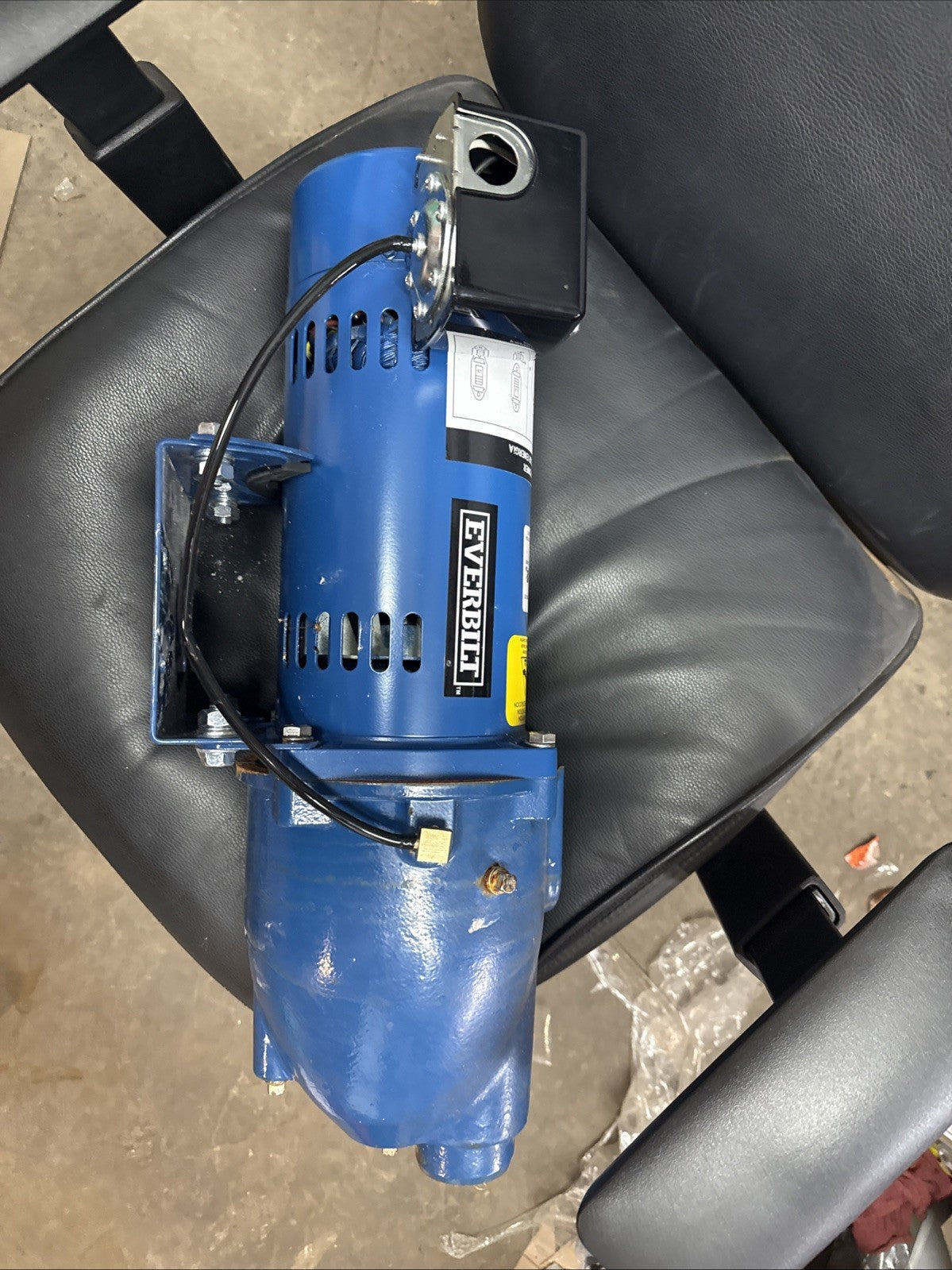 Everbilt 3/4 HP Cast Iron Shallow Well Jet Pump HDSWJ7 as is, *For Parts*