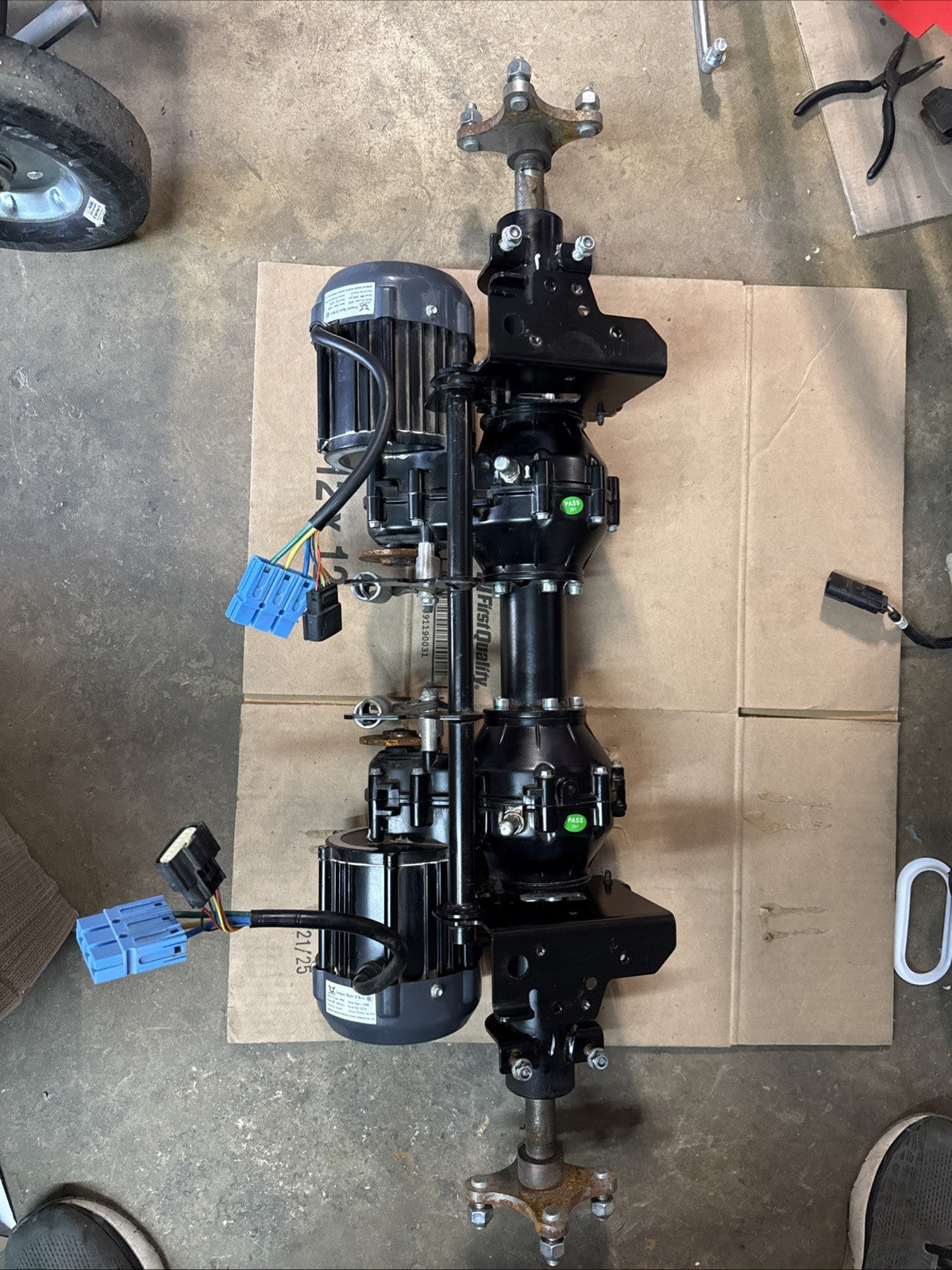 Cub Cadet & Craftsman Complete Rear Axle w/ Motors for ZT1 42E Riding Lawn Mower