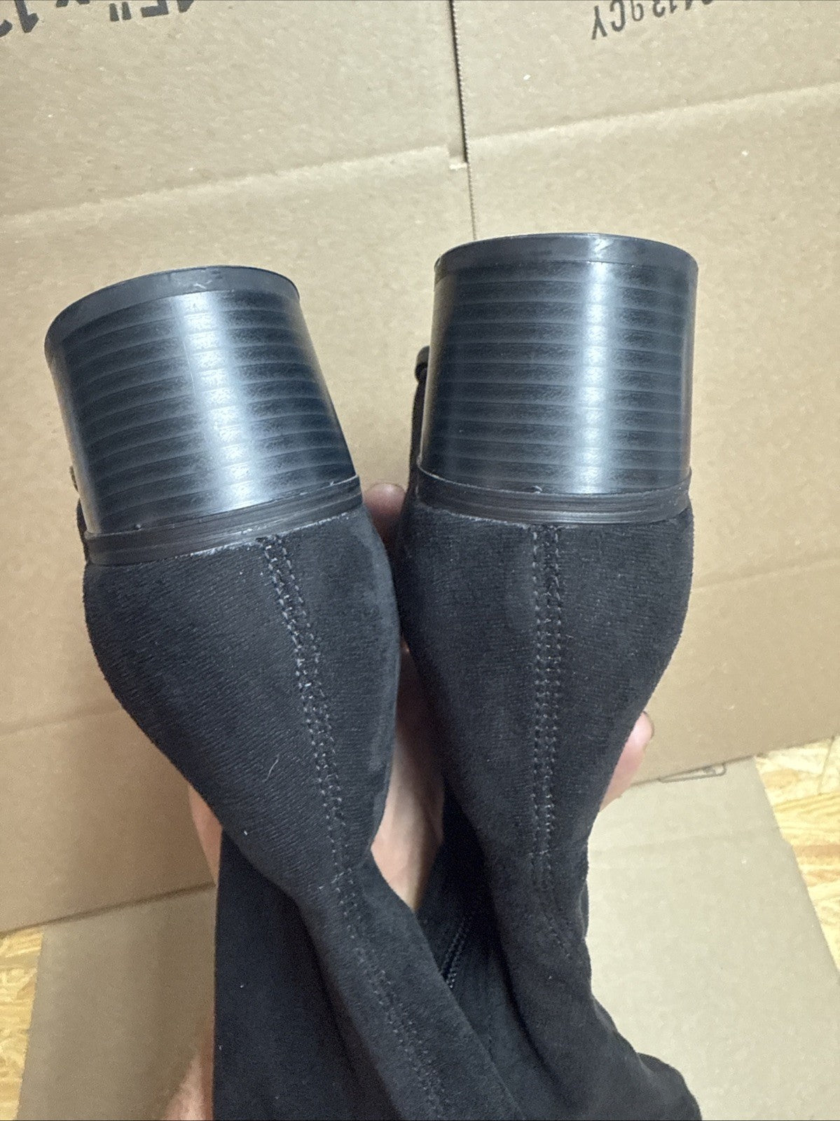 Shoe‘n Tale Women’s 8 thigh high chunky heel Rounded toe suede fall winter boots