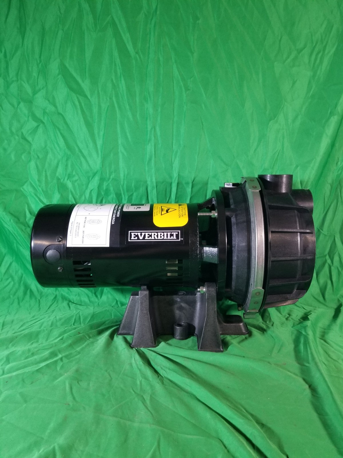 Everbilt Lawn Irrigation Pump Plastic 1-1/2HP HDLS15P NEW Small Dent See Picture