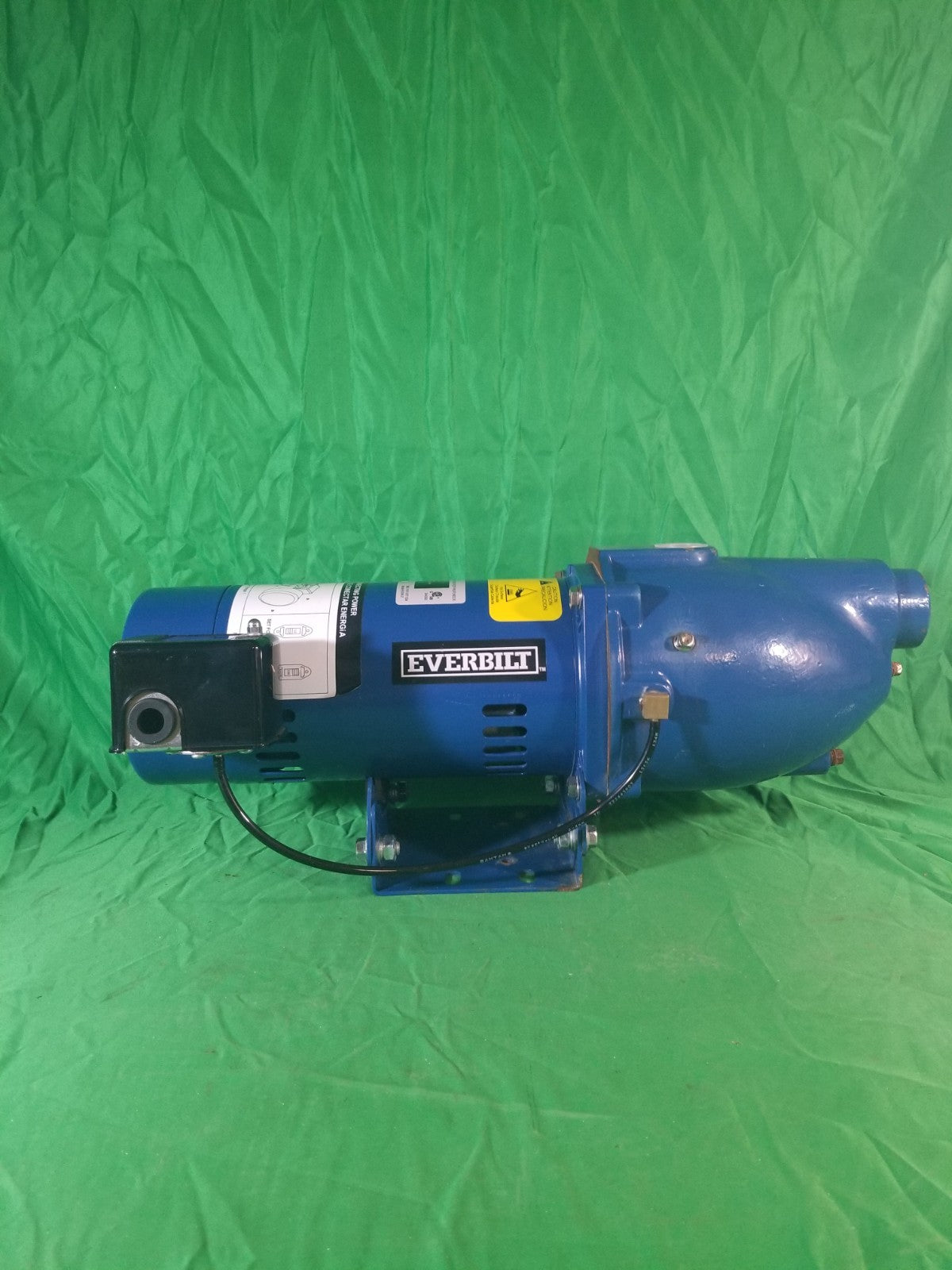 Everbilt 3/4 HP Cast Iron Shallow Well Jet Pump HDSWJ7 as is, *For Parts***
