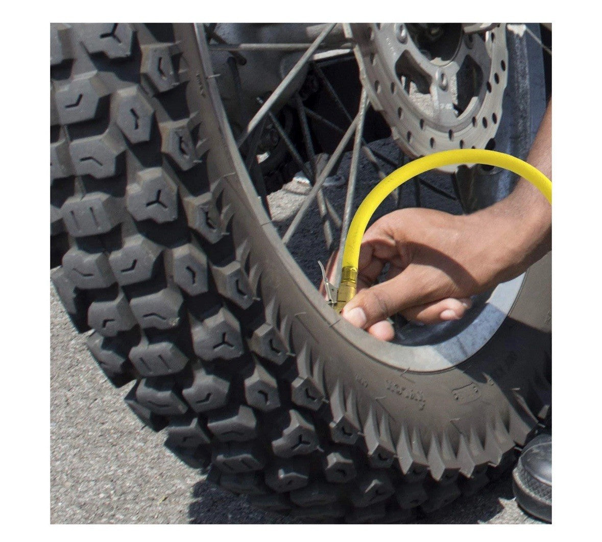 Campbell Hausfeld Tire Inflator, 3-in-1 Inflation Gun, with Gun, Locking Chuck