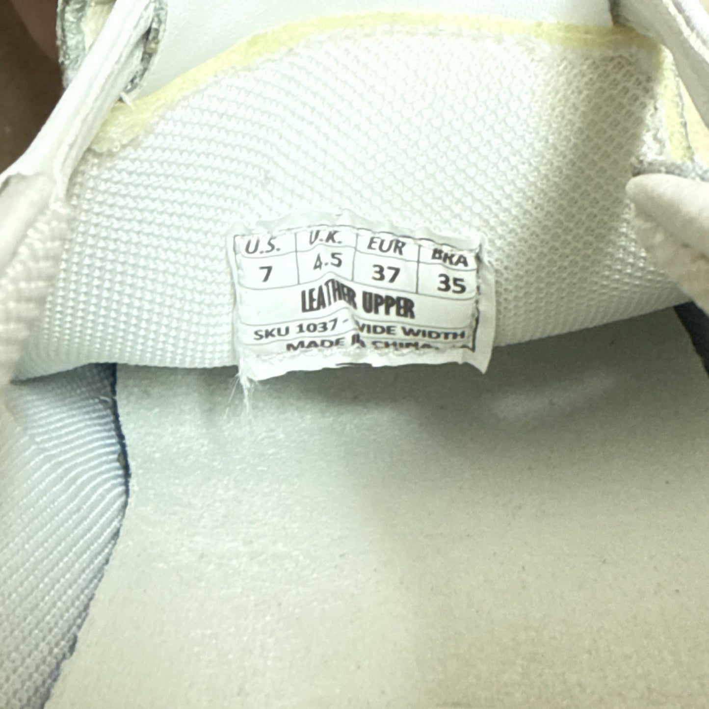 24 HOUR COMFORT Chloe Women's 7 Wide Width Moccasin Design Leather Shoes Nurse