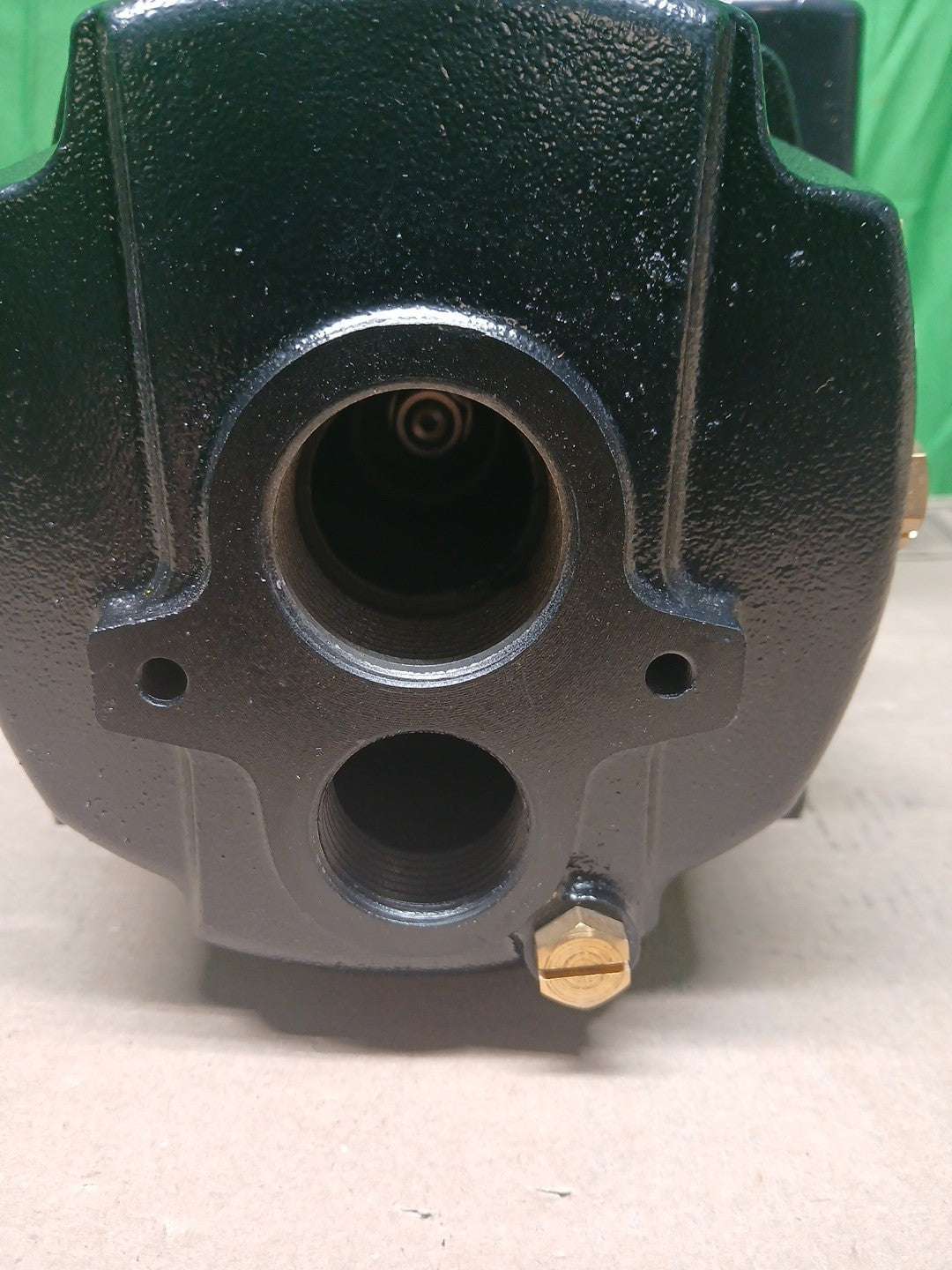 LEO3/4 HP 115/230-Volt Cast Iron Convertible Jet Pump NEW OPEN BOX