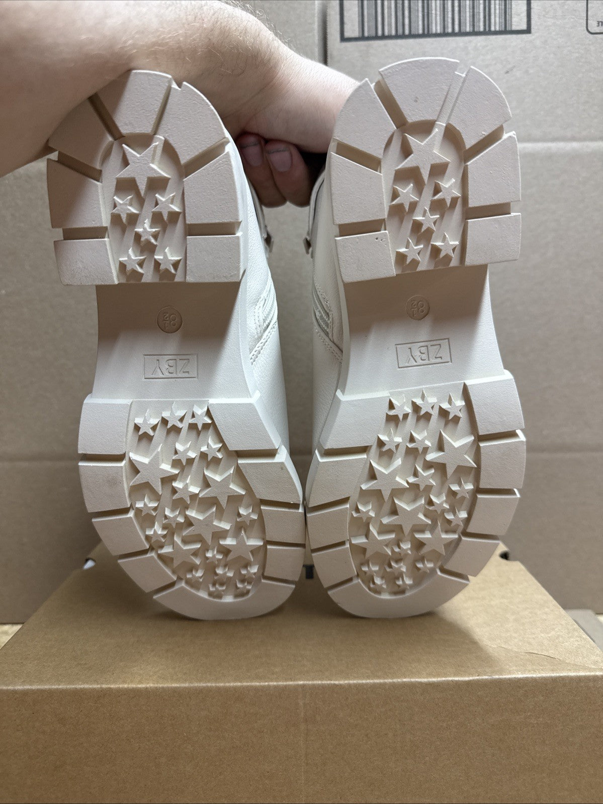 ZBY women’s Chelsea Ankle Boot With Amulet Strap Chunky Heel Size 8.5