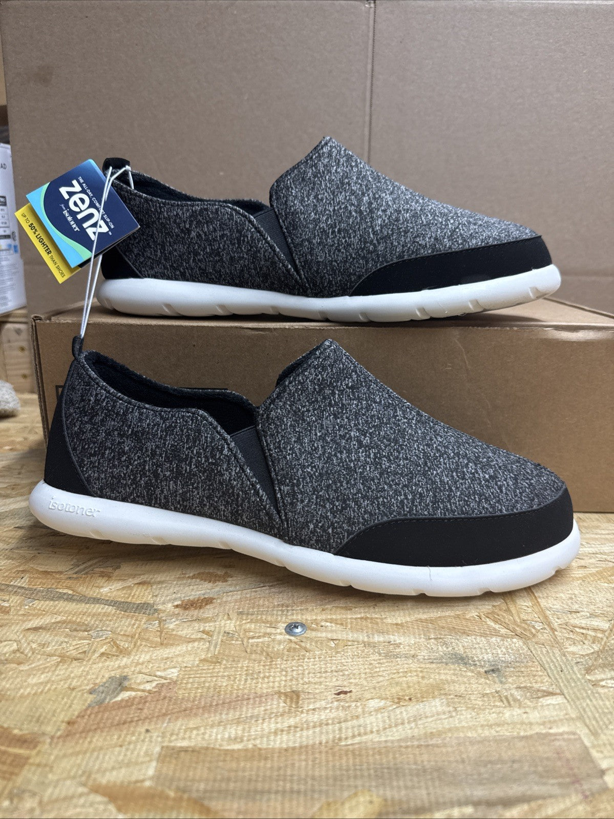 Isotoner Signature Men's Zenz Sport-Knit Indoor/Outdoor Slippers Black 13