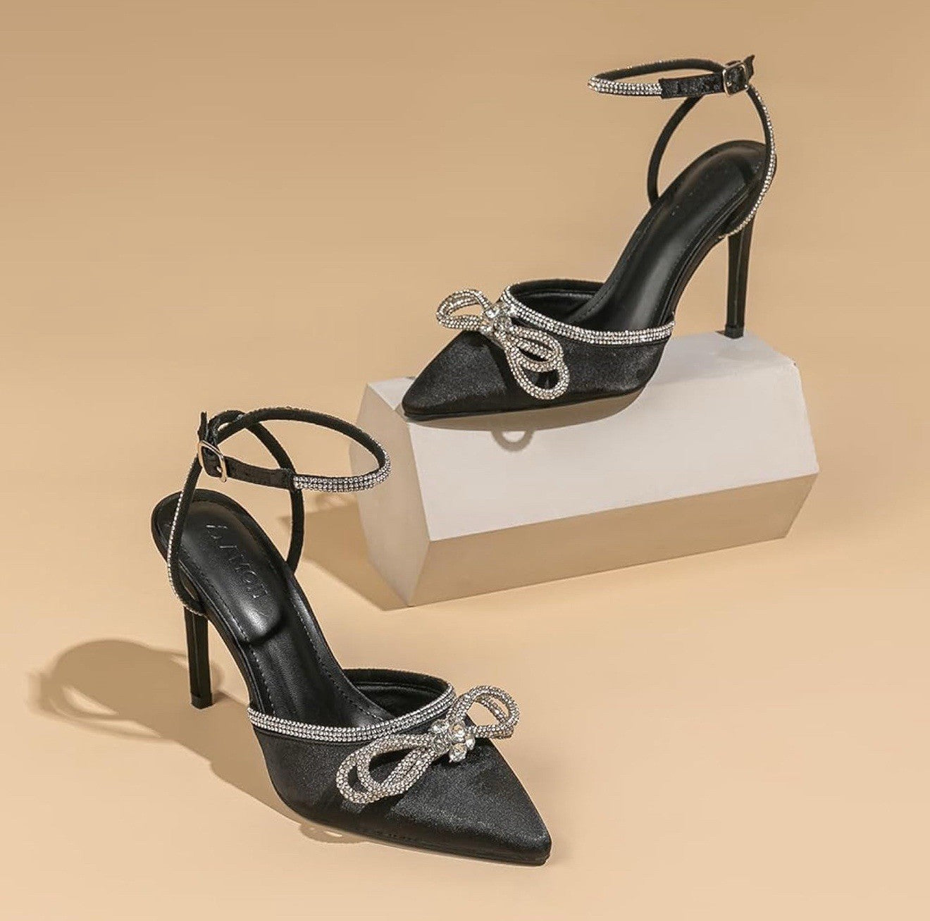 AMOJI women’s Size 6 Stiletto rhinestone high heel 4” pump ankle strap