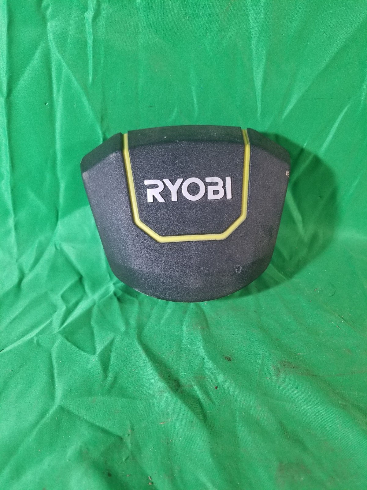 Homelite Ryobi 994873001 Genuine OEM Replacement Riding Mower Steering Wheel Set