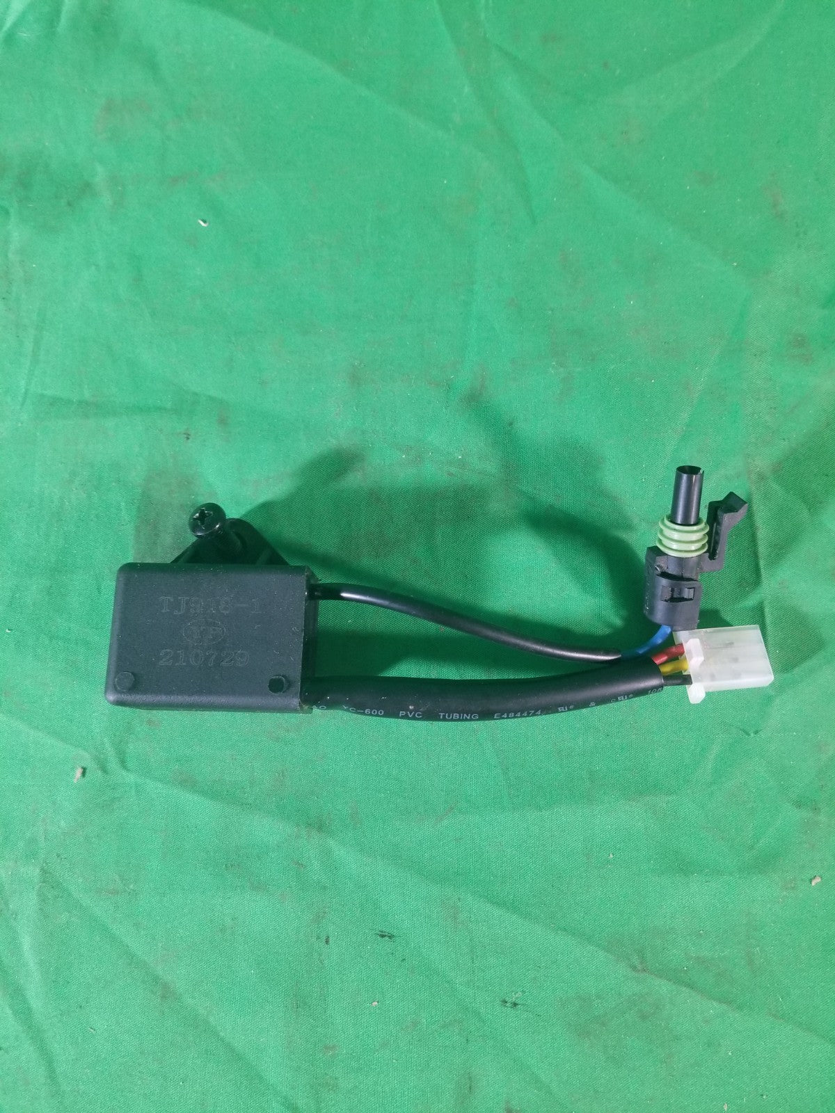 Ryobi 48 Volt 30" Riding Lawn Mower 997103001 Charging Controller G17 RM300e