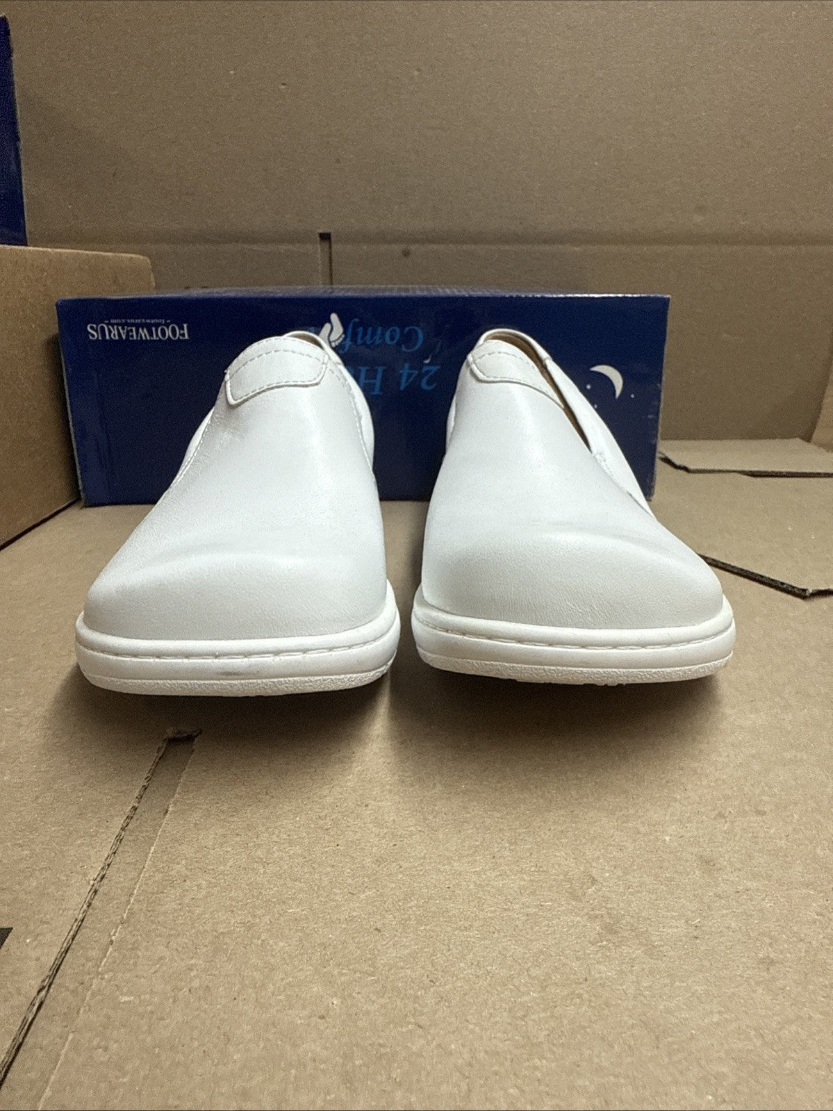 Nurse Mates Women's Slip-On Meredith Slip-Resistant Leather White Size 7.5W