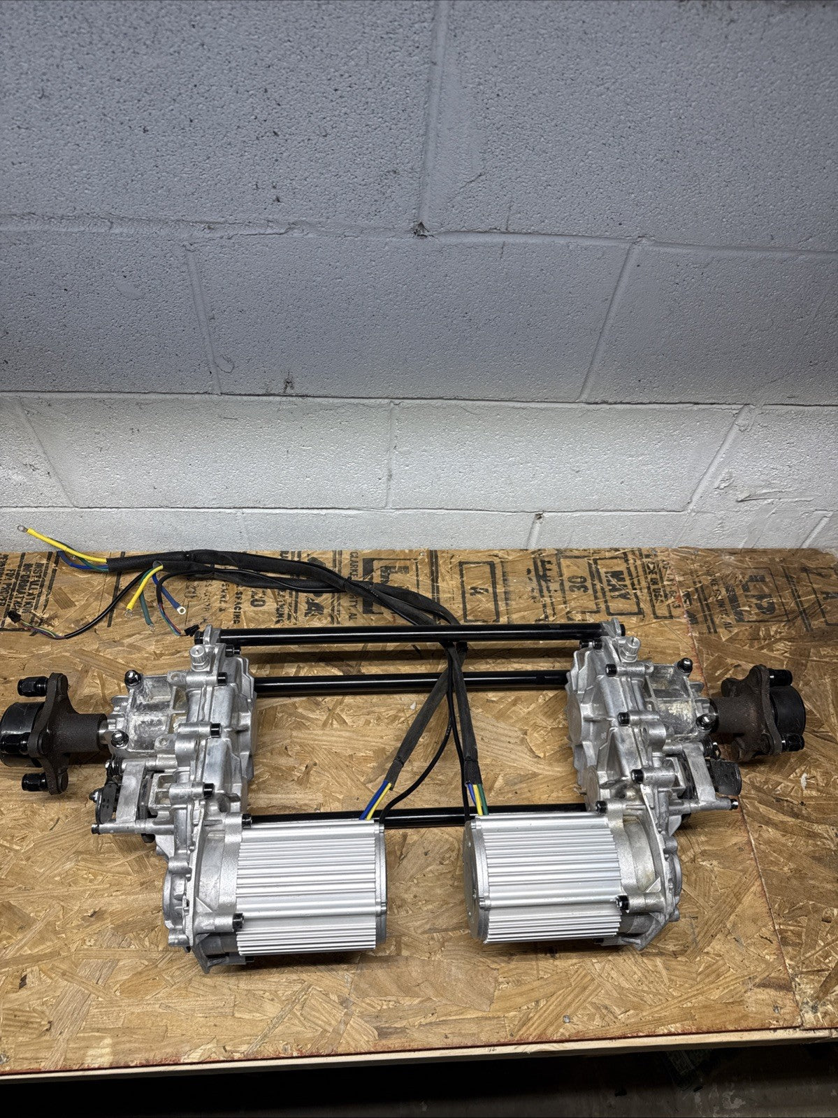 Complete Drive Motor & Transaxle Assembly Ryobi 42" Z42Li 80v Zero Turn Mower