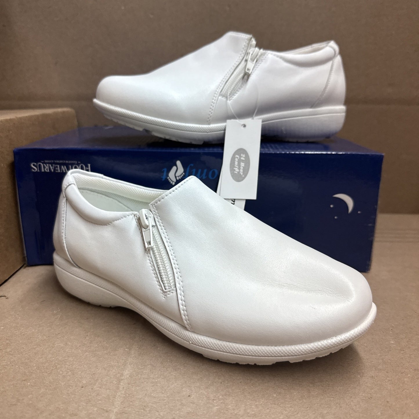 24 HOUR COMFORT Ester Women's 6 Wide Width Slip-On Leather Loafers Nurse