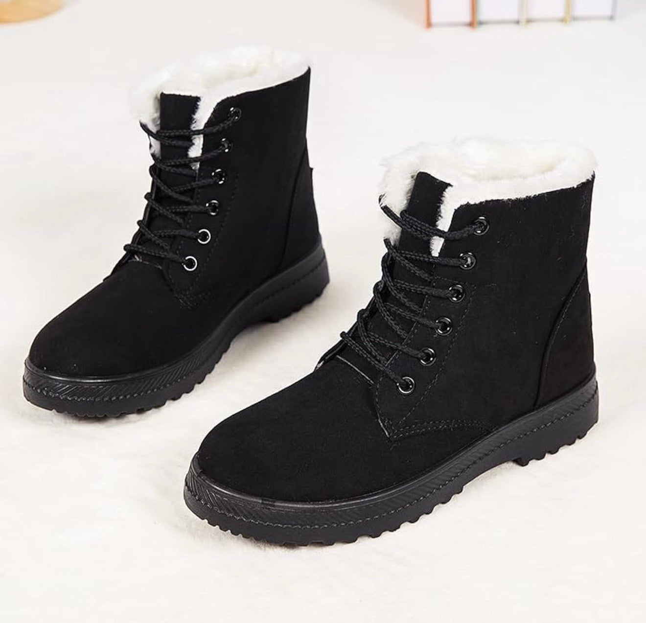 Women’s size 11 insulated thickened warm Black suede flat Soles snow boot cotton