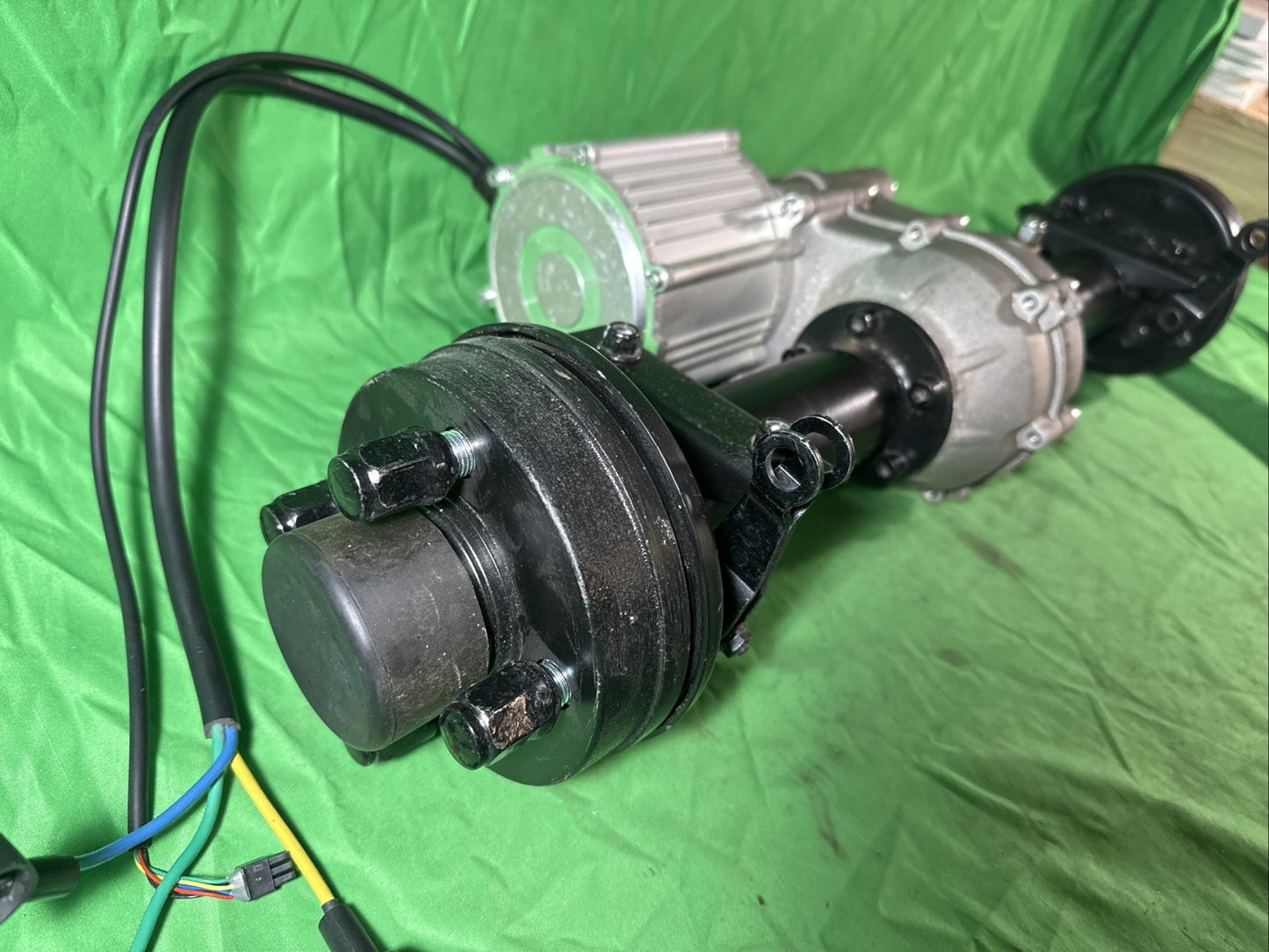 RYOBI RM300E 30” 48v 1000w Rear Transaxle ASSY. 997290001