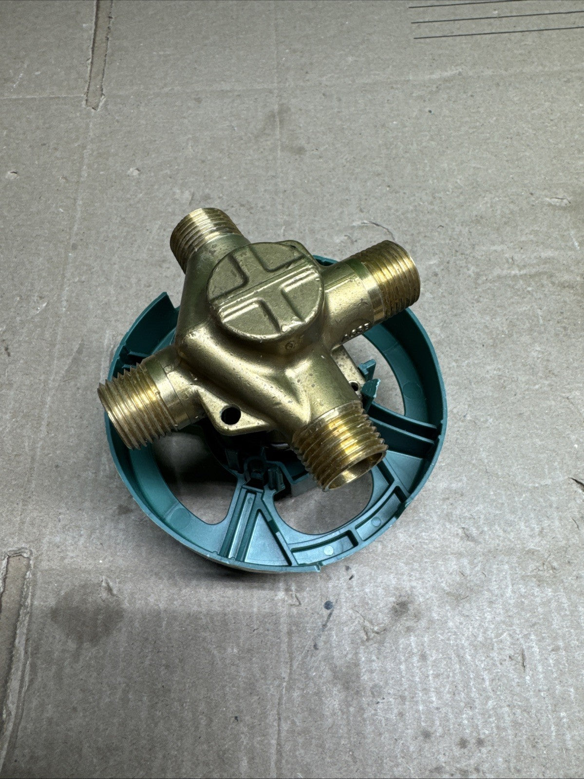 Moen 1/2 Inch Posi-Temp Pressure Balanced Rough-In Tub/shower Valve Model: 82510