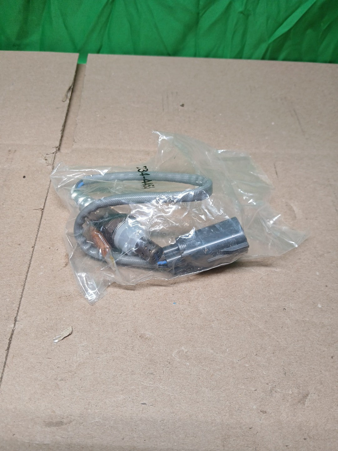 DENSO 234-4453 Oxygen Sensor 4 Wire, Direct Fit, Heated, Wire Length: 15.35