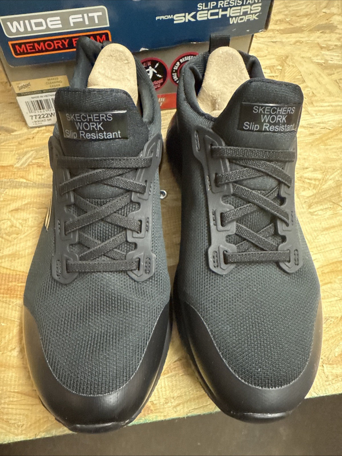 NEW Skechers Work Shoes Women's Size US 8 Black Slip Resistant Sneakers 77222W