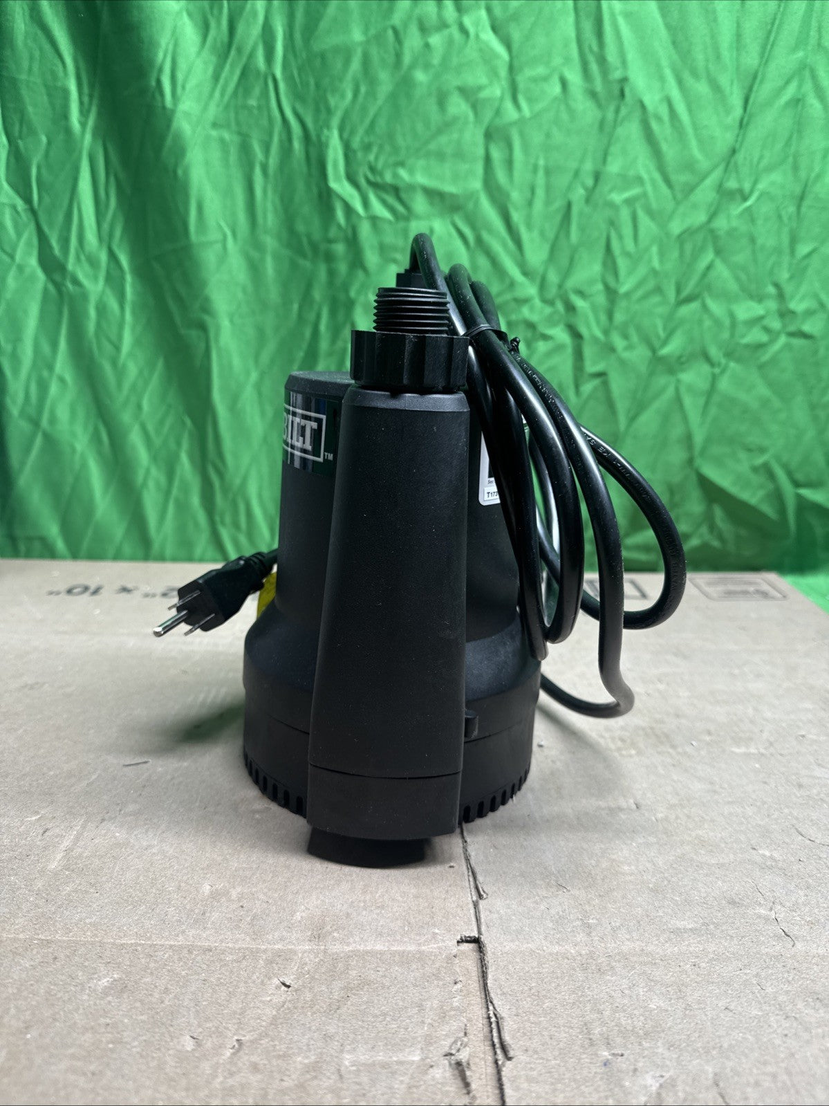 Everbilt 1/6 HP Plastic Submersible Utility Pump NEW OPEN BOX.