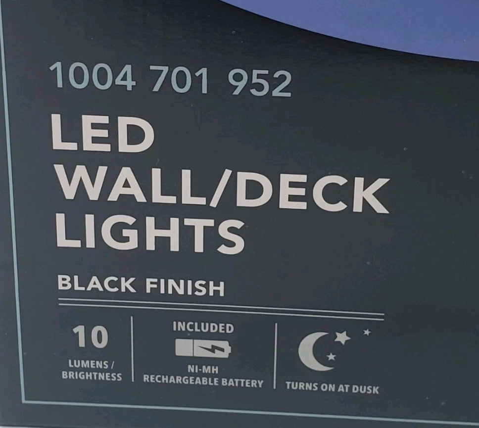 Hampton Bay Solar LED Wall/Deck Lights 1004 701 952 Black Finish 2-Pack