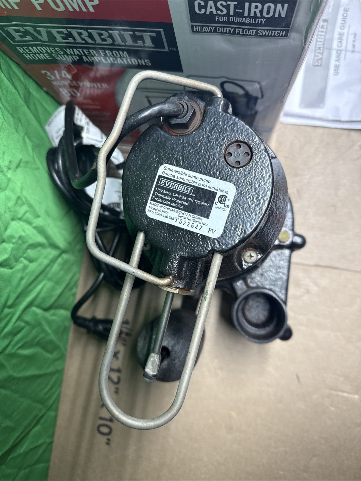 Everbilt 3/4HP Cast-Iron Pro-Grade Submersible Sump Pump 1004 120 345 HDS75 USED