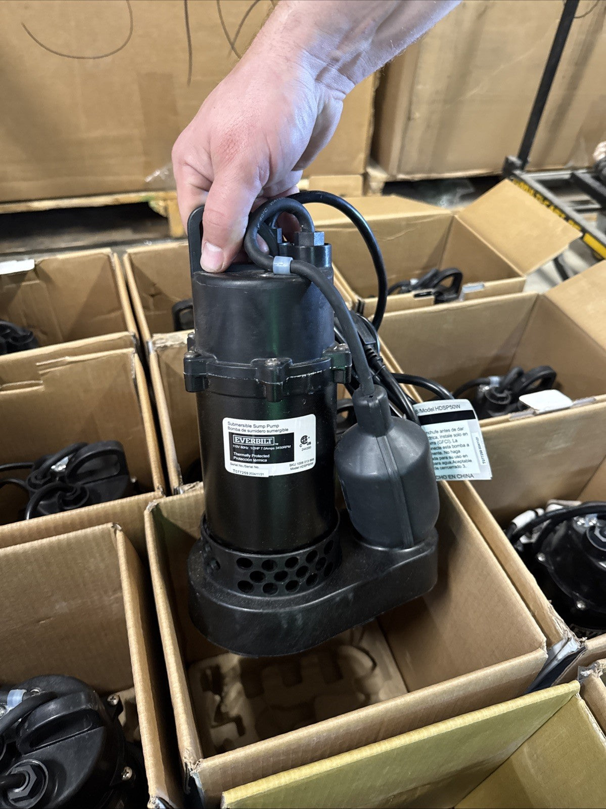 Everbilt 1/2 HP Corrosion Resistant Aluminum Sump Pump w/ Teather Float Switch.