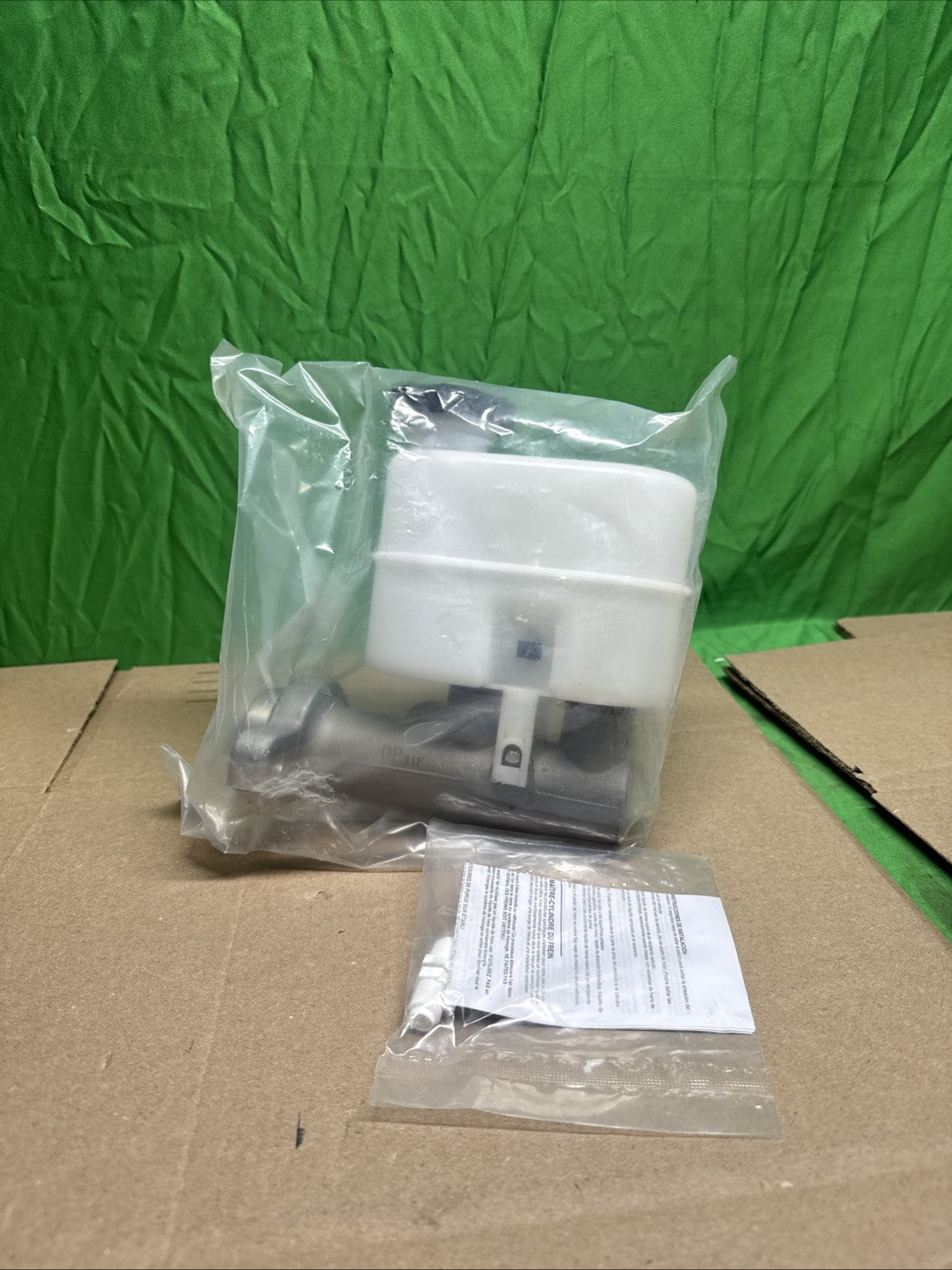 Dorman M630453 Brake Master Cylinder