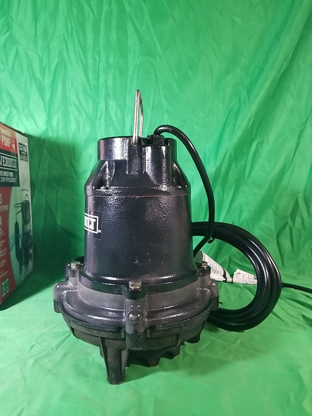 Everbilt 1/3 HP Cast Iron Submersible Sump Pump, USED Excellent Condition