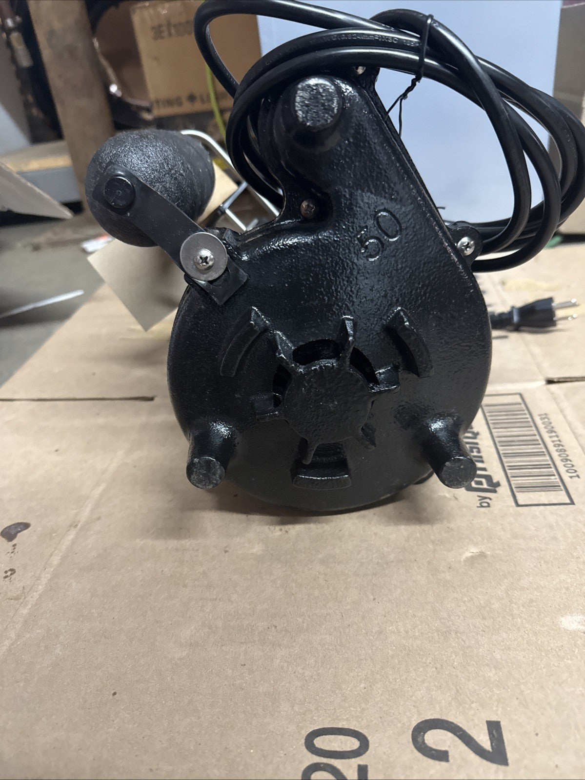 Everbilt 1/2 HP Cast Iron Sump Pump Model # HDS50 OPEN BOX