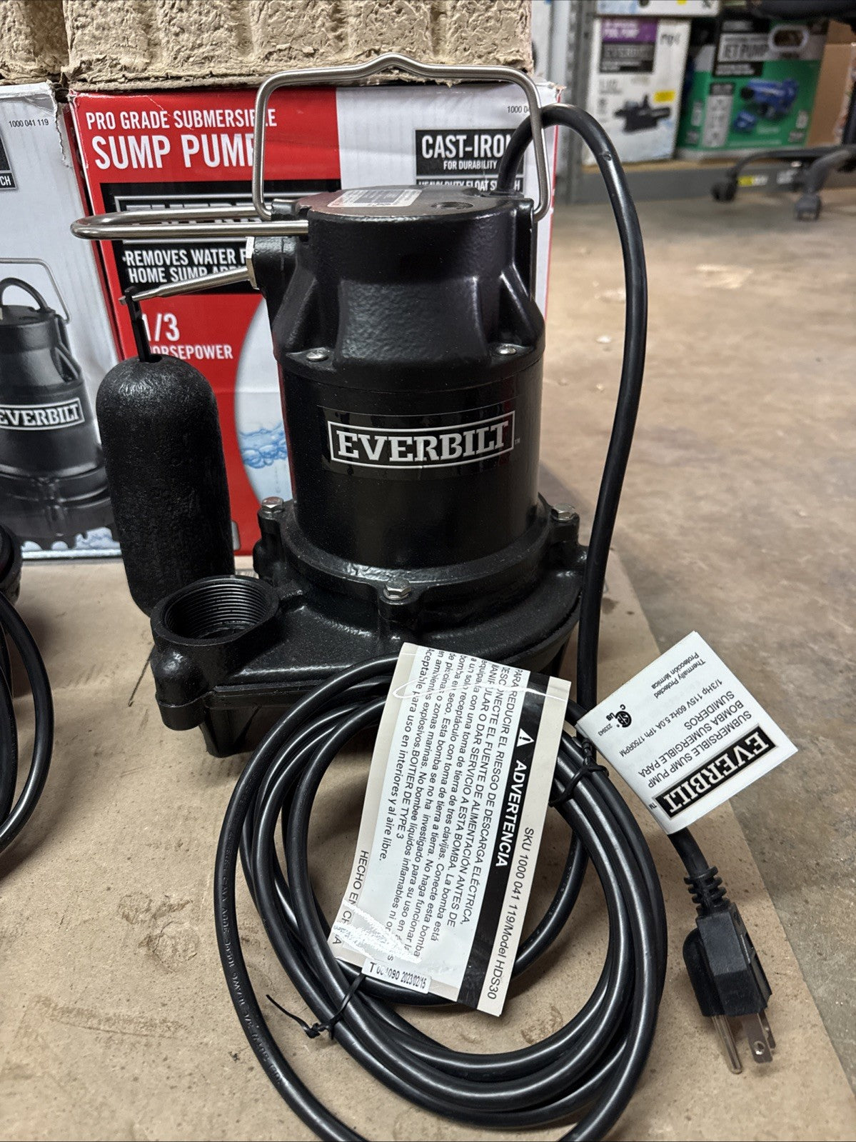 Everbilt 1/3 HP Cast Iron Submersible Sump Pump NEW open Box