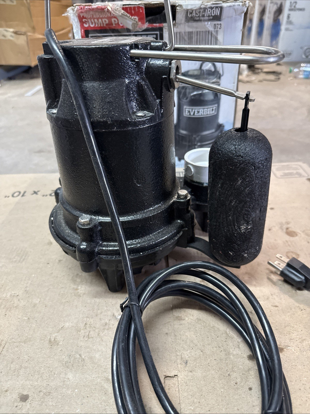 Everbilt 1/3 HP Cast Iron Submersible Sump Pump Used *Read Description*