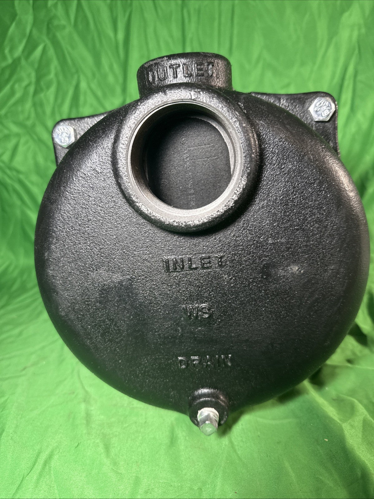 Wayne 2 HP Permanent Lawn Sprinkler Pump New Open Box Dent In Cover