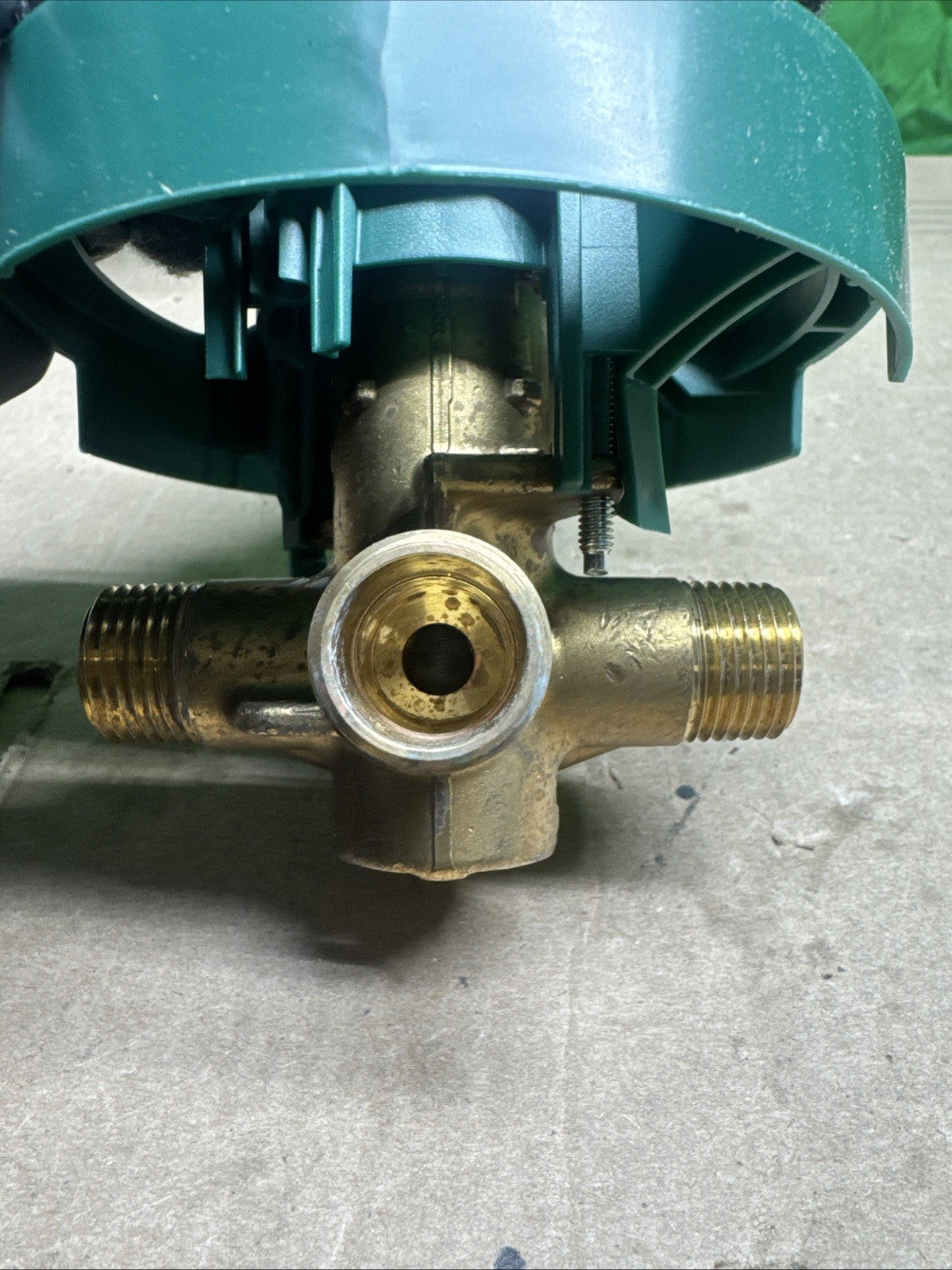 Moen 1/2 Inch Posi-Temp Pressure Balanced Rough-In Tub/shower Valve Model: 82510