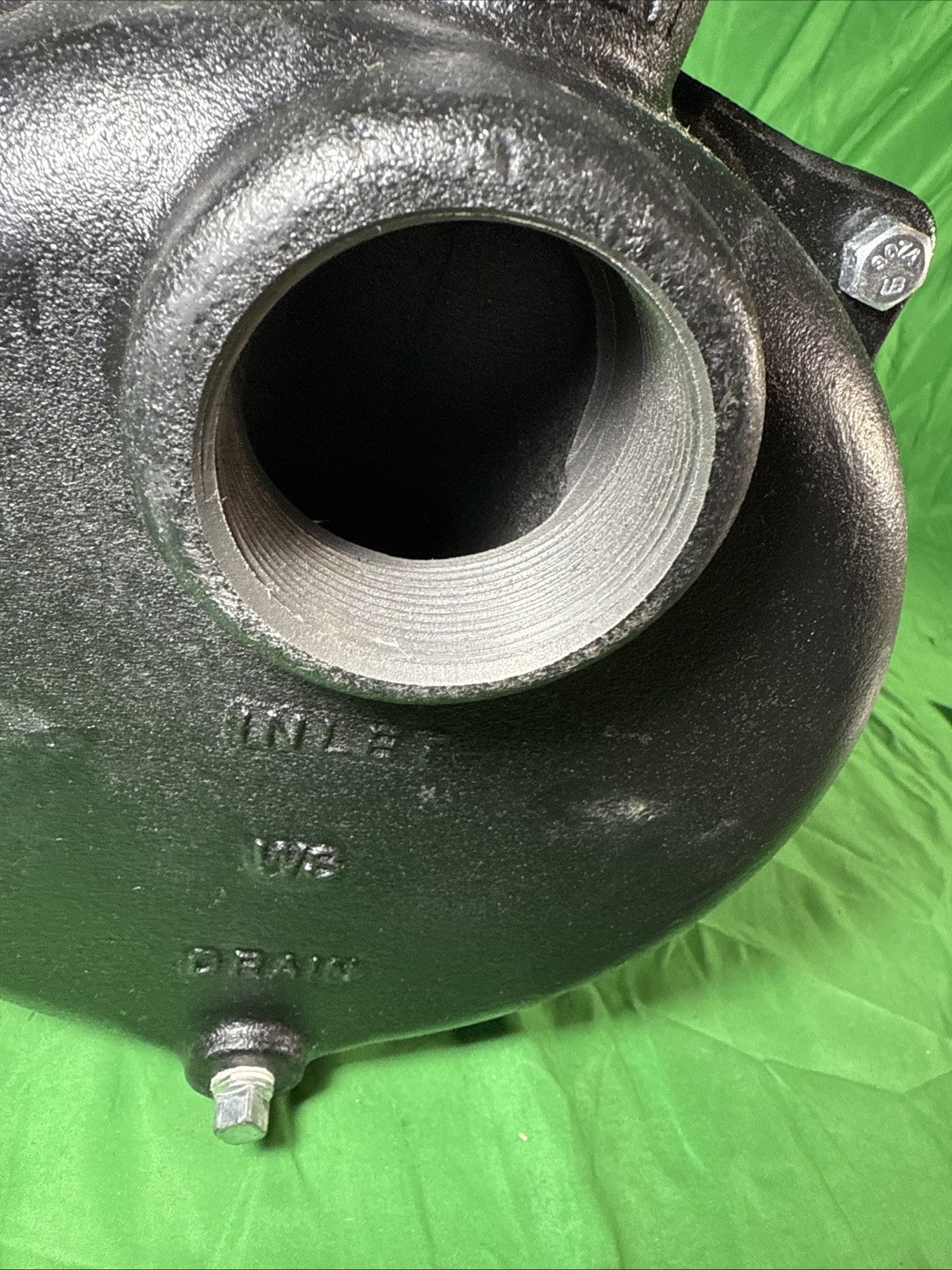 Wayne 2 HP Permanent Lawn Sprinkler Pump New Open Box Dent In Cover