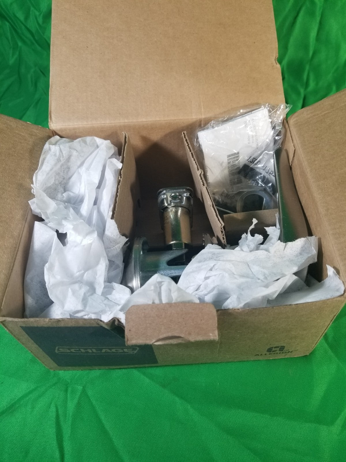 Schlage F40-SAC Sacramento Privacy Door Lever Set