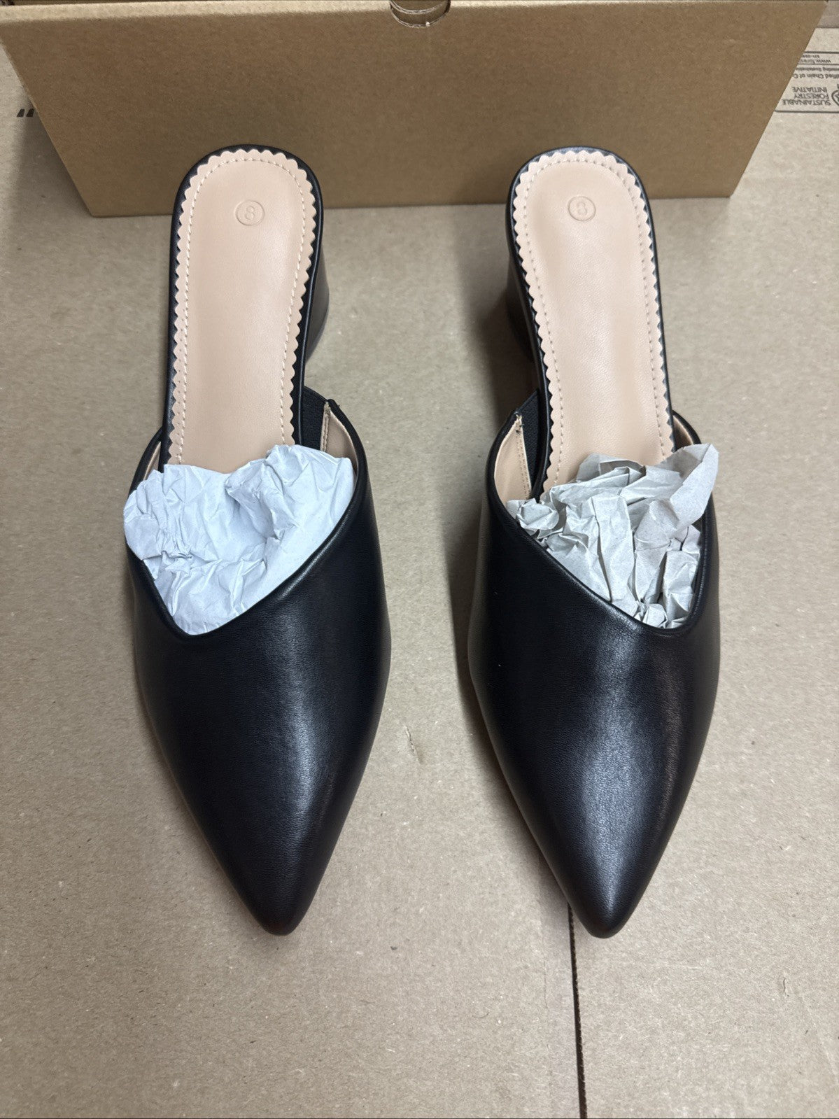 Women’s 8 pointed toe V cut mules chunky black heels slip on clogs office slide