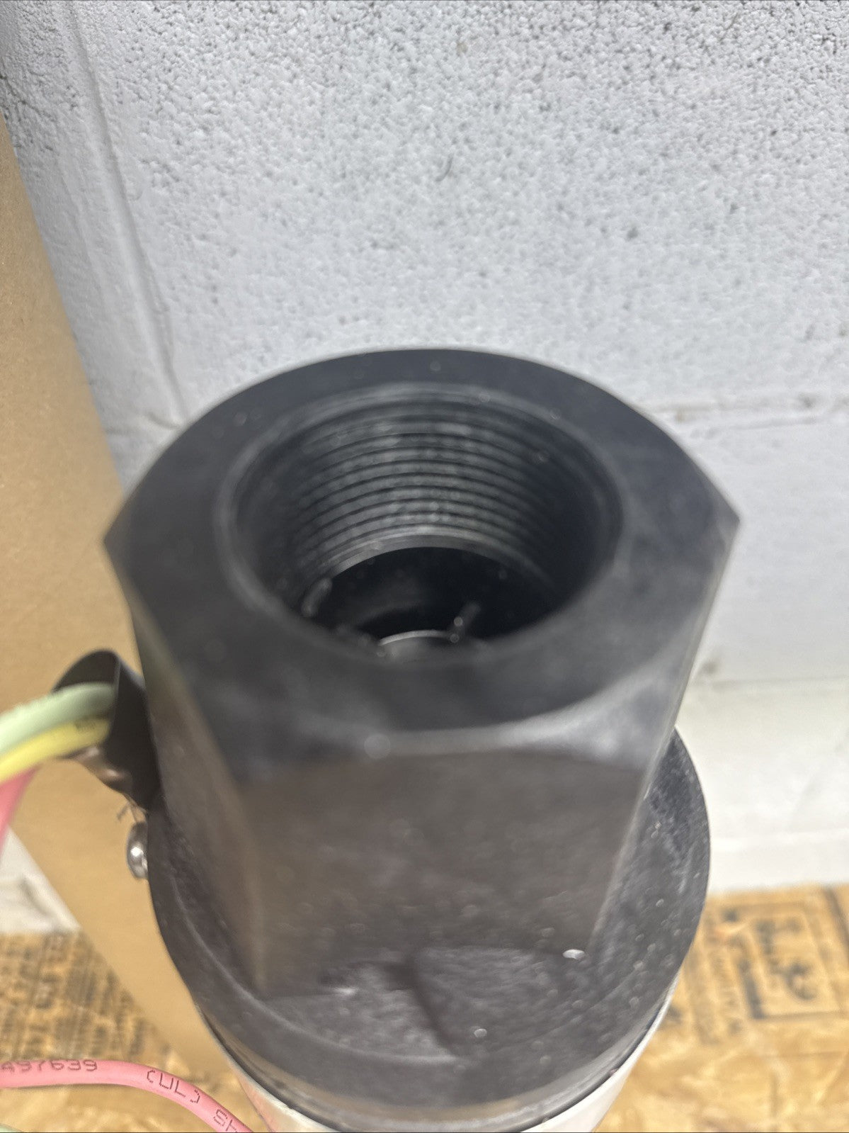 Everbilt 1 HP Submersible 3-Wire Motor 20-GPM Deep Well Potable Water Pump