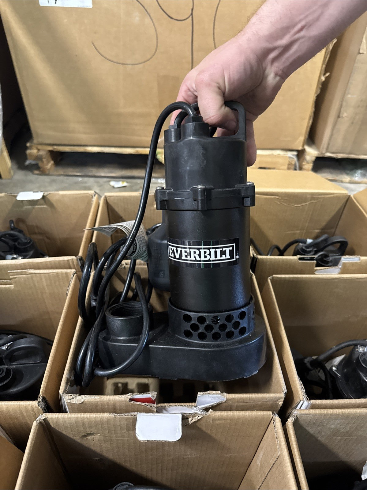 Everbilt 1/2 HP Corrosion Resistant Aluminum Sump Pump w/ Teather Float Switch.