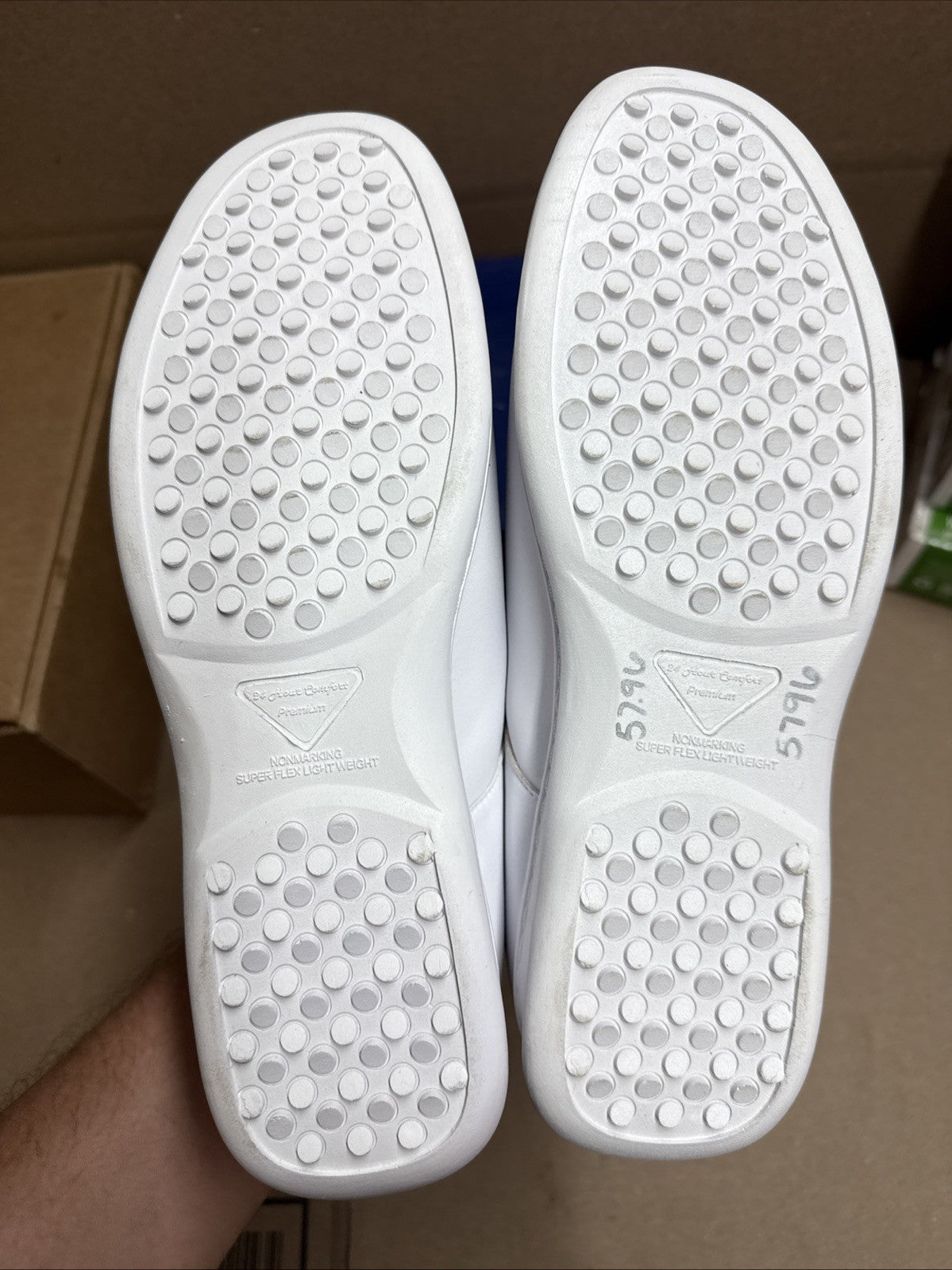 24 HOUR COMFORT Willa Women's Wide Width Leather Shoes size 10 nurse