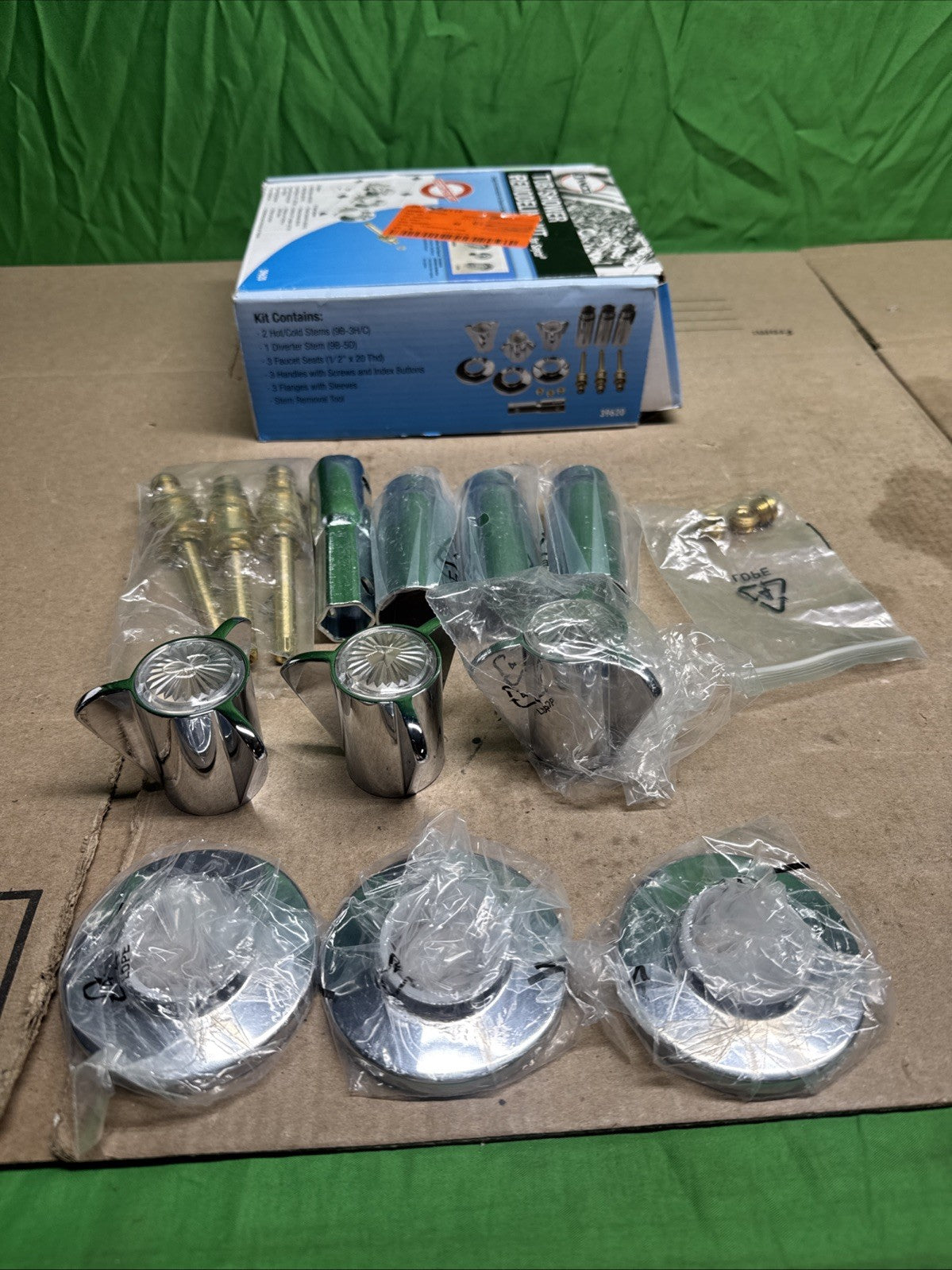 DANCO 39620 TUB/SHOWER 3-HANDLE REMODELING TRIM KIT FOR SAYCO IN CHROME Open Box