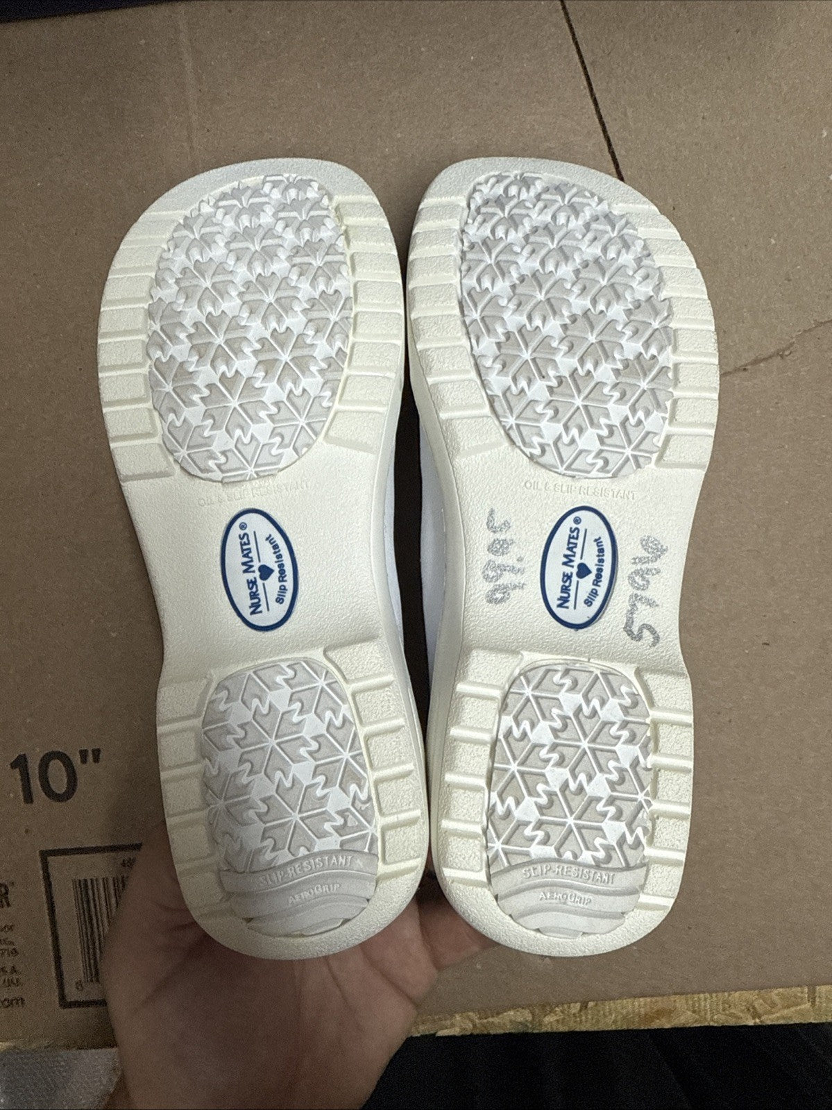 Nurse Mates Women's Slip-On Meredith Slip-Resistant Leather White Size 5.5M