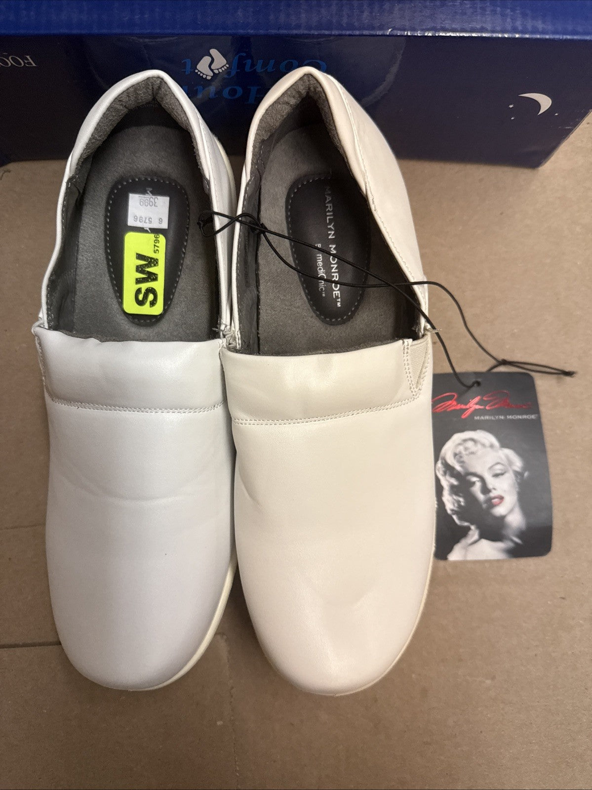 Marilyn Monroe by MediChic Slip Resistant Professional Mule Nurses Clogs size 9