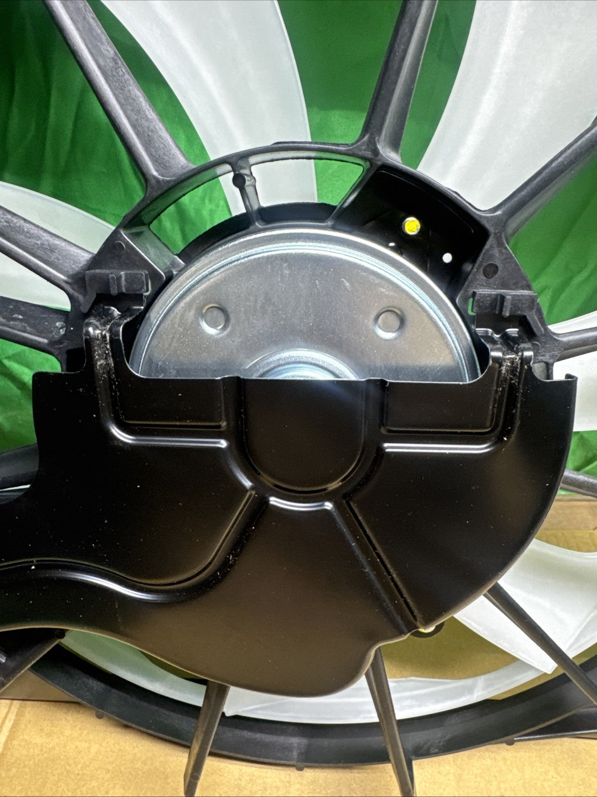 Dorman 620-281 Condenser Fan Assembly Without Controller