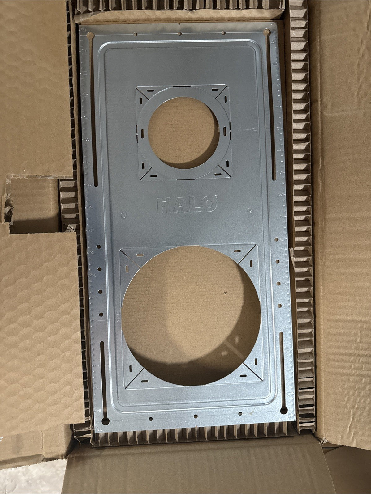 Halo Rough-in mounting smash plates for 3/4/6” Canless LEDs - SP346RS (12pk)