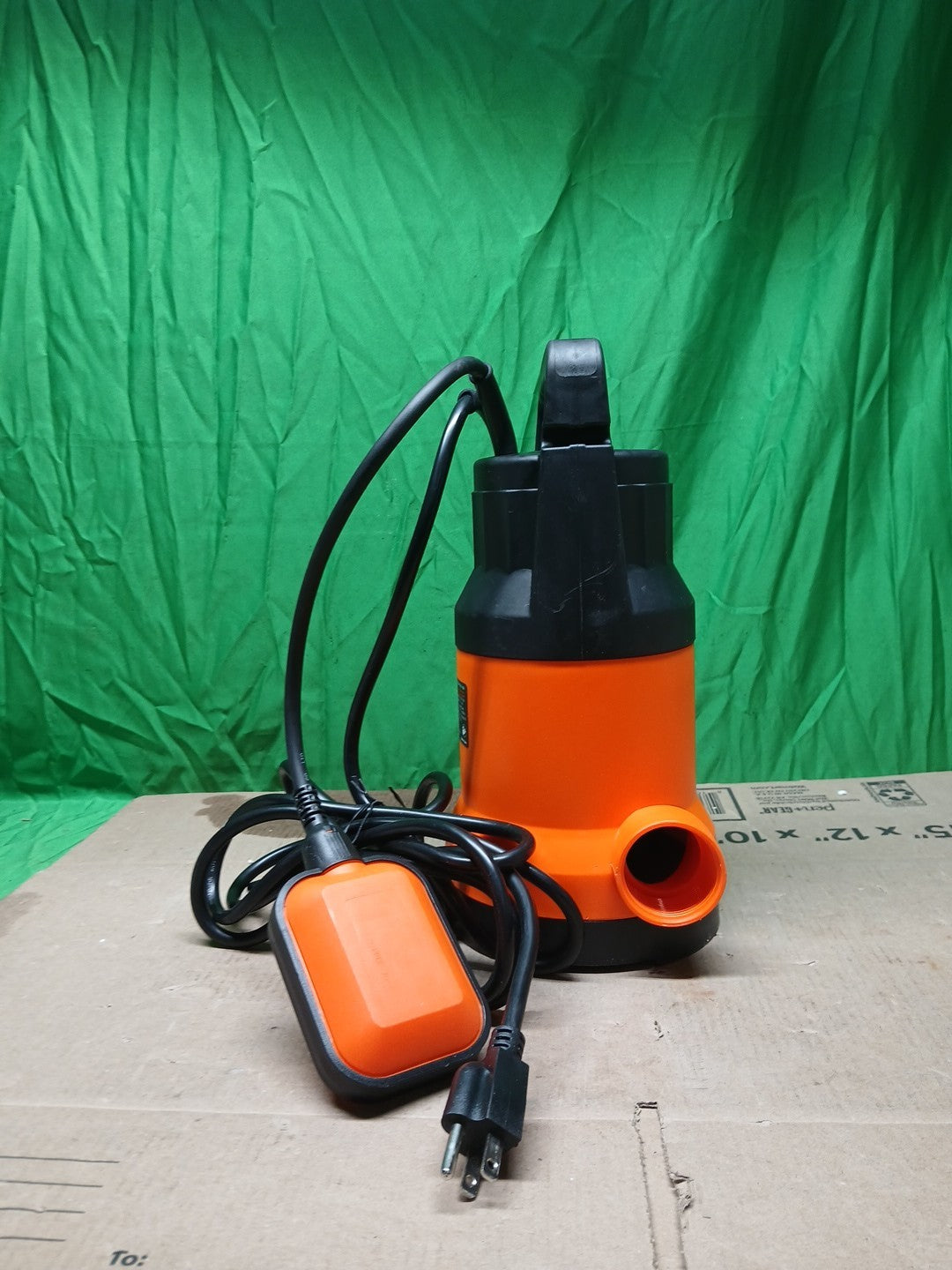 VEVOR Sump Pump, 1 HP, 4000 GPH High Flow, 31 ft Head, Submersible Water