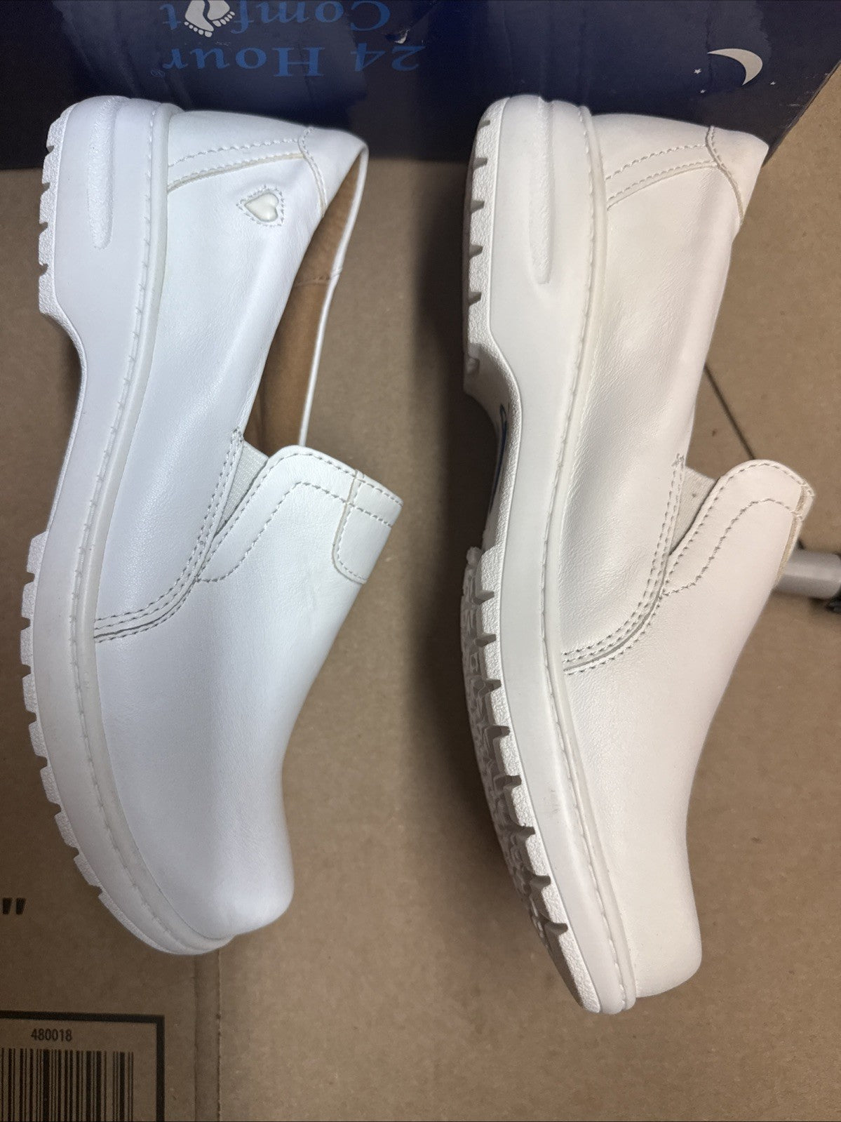 Nurse Mates Women's Slip-On Meredith Slip-Resistant Leather White Size 7.5W