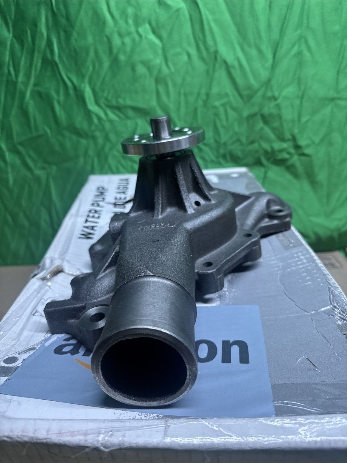 Gates 44042 Engine Water Pump For Select 96-99 AM General Chevrolet GMC Models