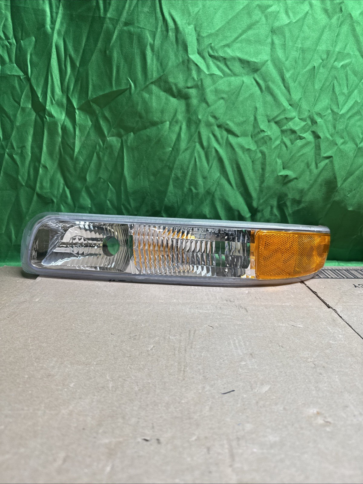 Turn Signal / Parking / Side Marker Light TYC 12-5100-01-9