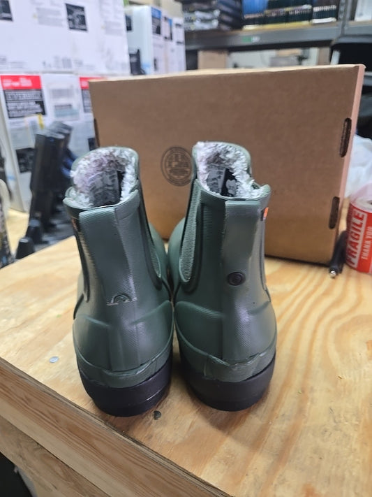 Bogs Chelsea Boot Amanda Plush II Ash Green Waterproof Women’s Sz: 9