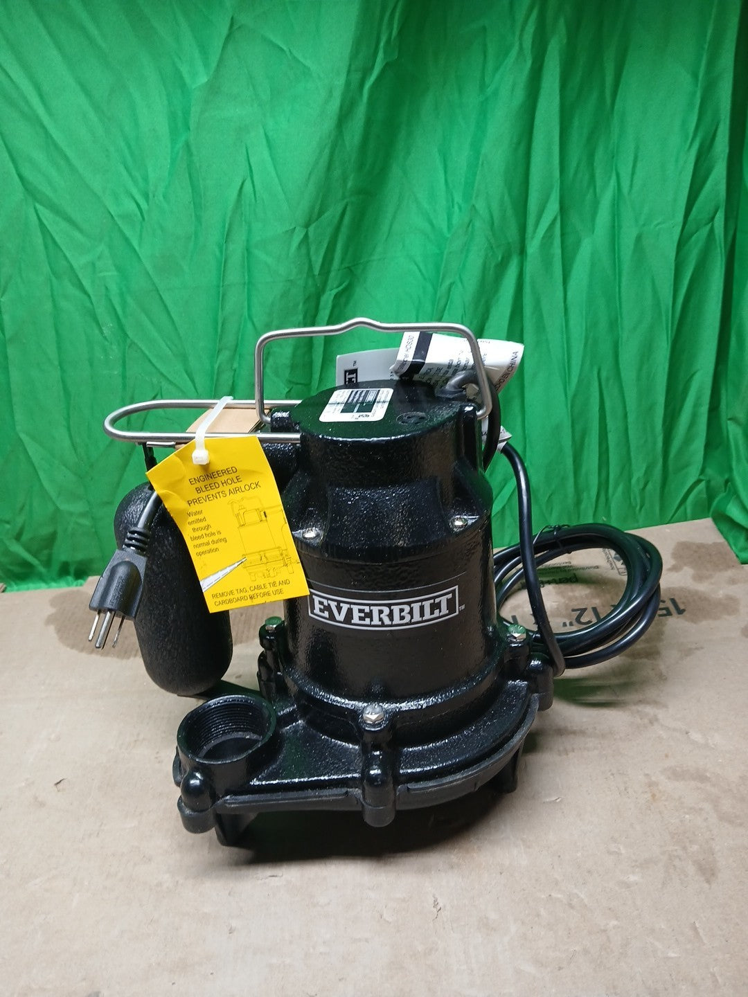 Everbilt 1/3 HP Cast Iron Submersible Sump Pump NEW open Box--